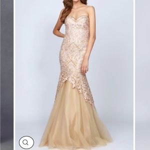 EMBROIDERED STRAPLESS MERMAID DRESS BY JULIET